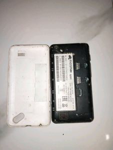 2 Mobile Phones On Condition. (Give Your Offers)