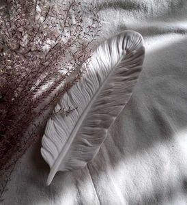 Feather Shaped Decor Dish