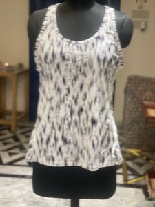 Trendy Tank Top By GAP Fit