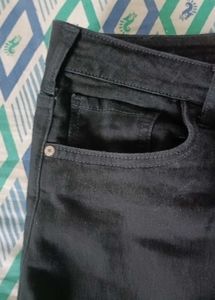 Roadster Black Straight Fit Jeans