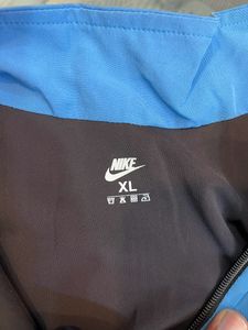 Nike sports upper SIZE x-large