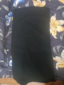 Elegant Black Crinkle Hijab