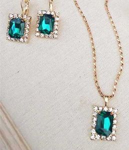 Emerald Jewelry Set