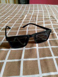 Black Rectangle Sunglasses