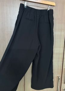H&amp;M Black pull-on trousers