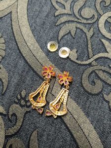 Elegant Floral Drop Earrings