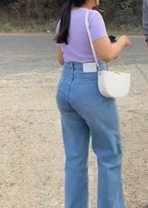 High Waisted Jeans