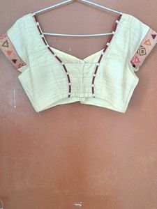 A set Of 2 blouse s