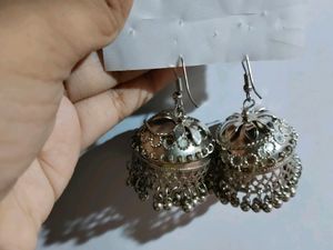 Earrings (Jhumka)