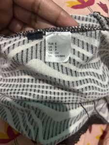 H&amp;M Top