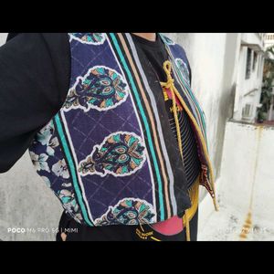 Embroidered Crop Vest