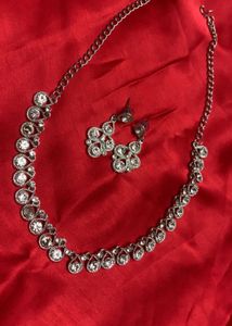 Stone Necklace Set