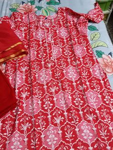 Beautiful Red Colour Suit Set