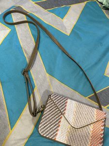 classy Slingbag