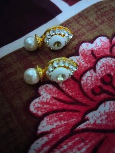 Earings