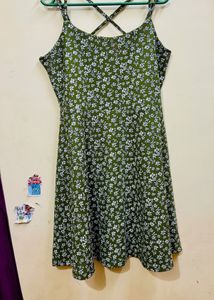 Ginger By Lifestyle Green Floral Printed Mini 👗