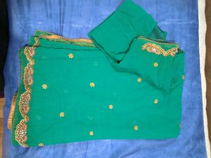 💚🫰🏻Elegant Stone Work Saree + blouse 💚🫰🏻