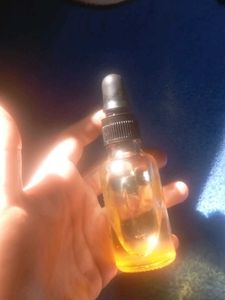 MAC gold Radiance Serum