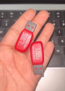 SanDisk Cruzer Blade 8GB USB Drive