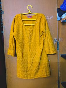 Chikkankari Short Kurtha💛