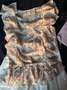 Forever 21 Floral Top 🎀