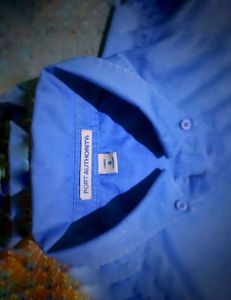 ​Three-Quarter Sleeve Button-Up Shirt