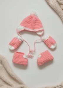 Cute Knitted Baby Set
