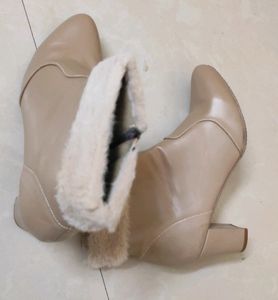 Beige Ankle Length Boots With Fur - Flat n Heels