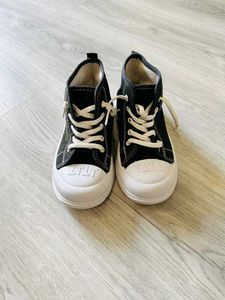 Kids Shoes [Hopscotch]