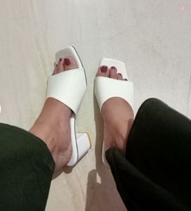Modern Women Fashion  Leather Sandle- Comfortable