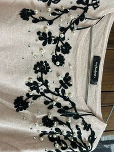 Mafadeny Pink sweater With Black Detailing