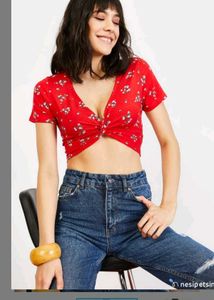 H&amp;M, Red Floral Twist-Front Crop Top