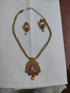 Vintage Gold-Tone Necklace &amp; Earring Set