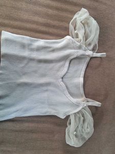 Cute Pearl Sleeve Top