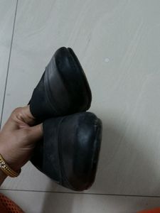 Black Shoes For Girls