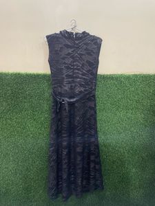 BEAUTIFUL EMBELLISHED BLACK AND GOLDEN GOWN