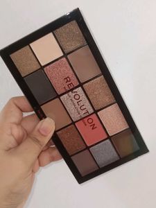Makeup Revolution Eyeshadow Palette