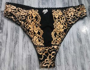 30 size embroidery look 🧡