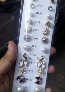 12 Earrings And Studs