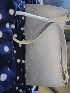 Beautiful Hand Bag For Girls