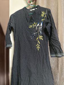 Max Bird Embroidered Blouse