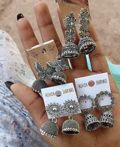 4 Jhumkas
