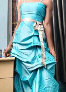 Elegant teal Dress 🩵