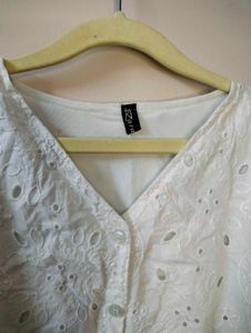 ZARA Chikenkari Crop Top