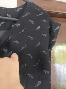 Chic Black Print Dress