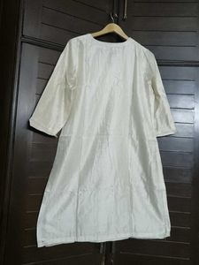 Fabindia Women Off-white Cotton Silk Kurta