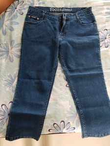 Capri Jeans