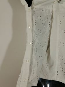 White Embroidered Tank Top (Women&#39;s)
