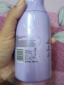 Foxtale Exfoliating Body Wash