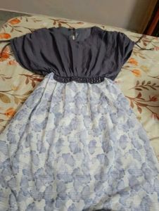 Elegant Grey Floral Dress